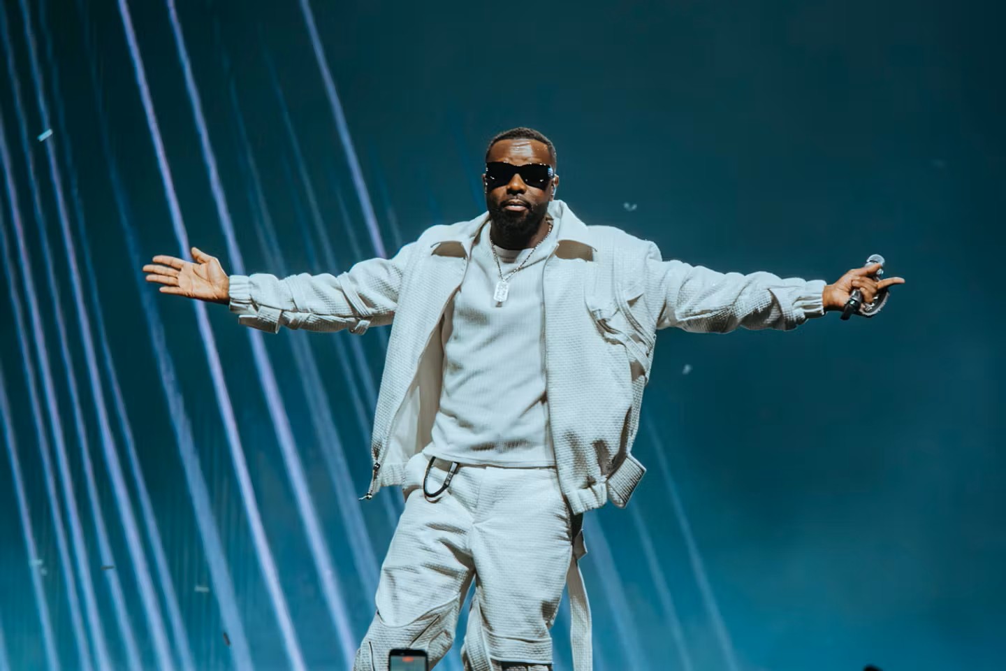 GANDHI DJUNA – GIMS (LA DÉFENSE ARENA)